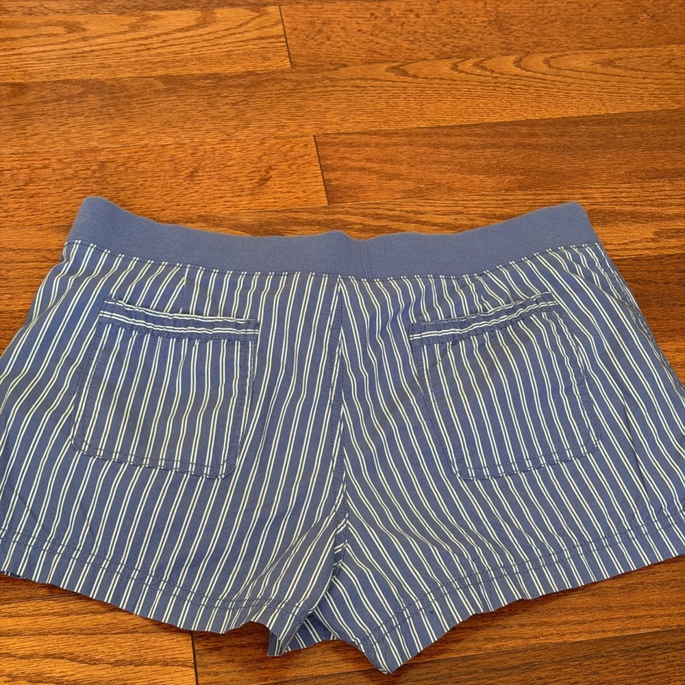 a.n.a Women’s Casual Shorts 3 Pairs - Picture 6 of 9